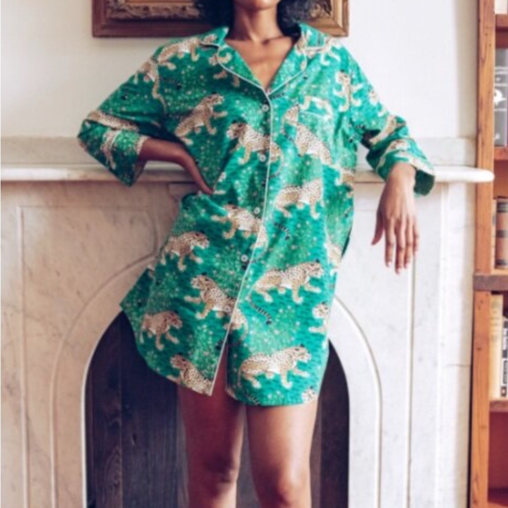 Print Fresh Leopard Print Green Sleep Shirt